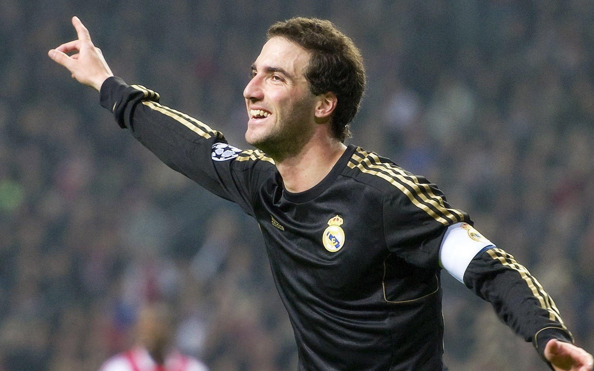 欧冠夺冠概率最新出炉，枪手领跑，拜仁巴黎紧随其后，格局暗流涌动